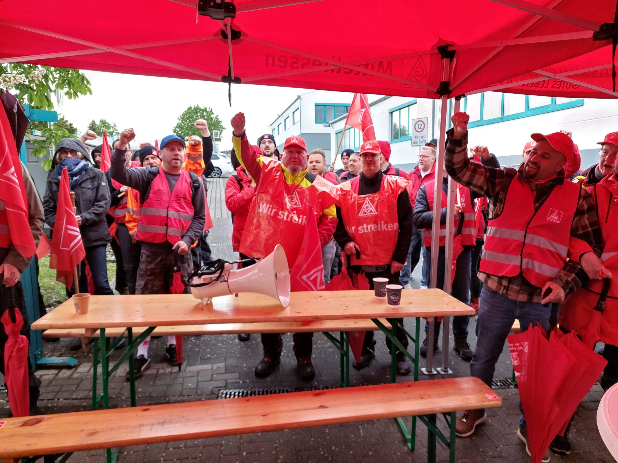 Arbeitskampf im Werk von Stanley Feinwerktechnik Lahnau